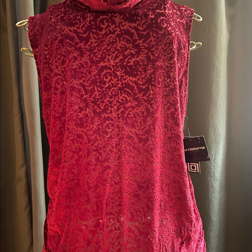 Red, mock neck , shell shirt with brocade look and crushed velvet feel. New.